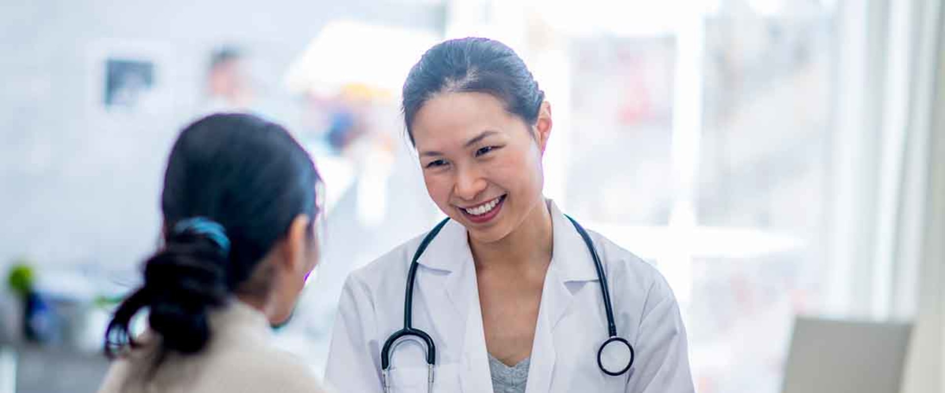 Combining Conventional and Naturopathic Medicine: A Comprehensive Guide to Integrative Health